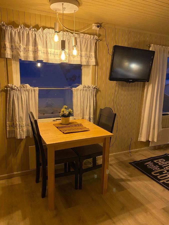 Koselig Studioleilighet I Svolvaer - Lofoten Ved Svolvaergeita, Djevelporten Екстериор снимка